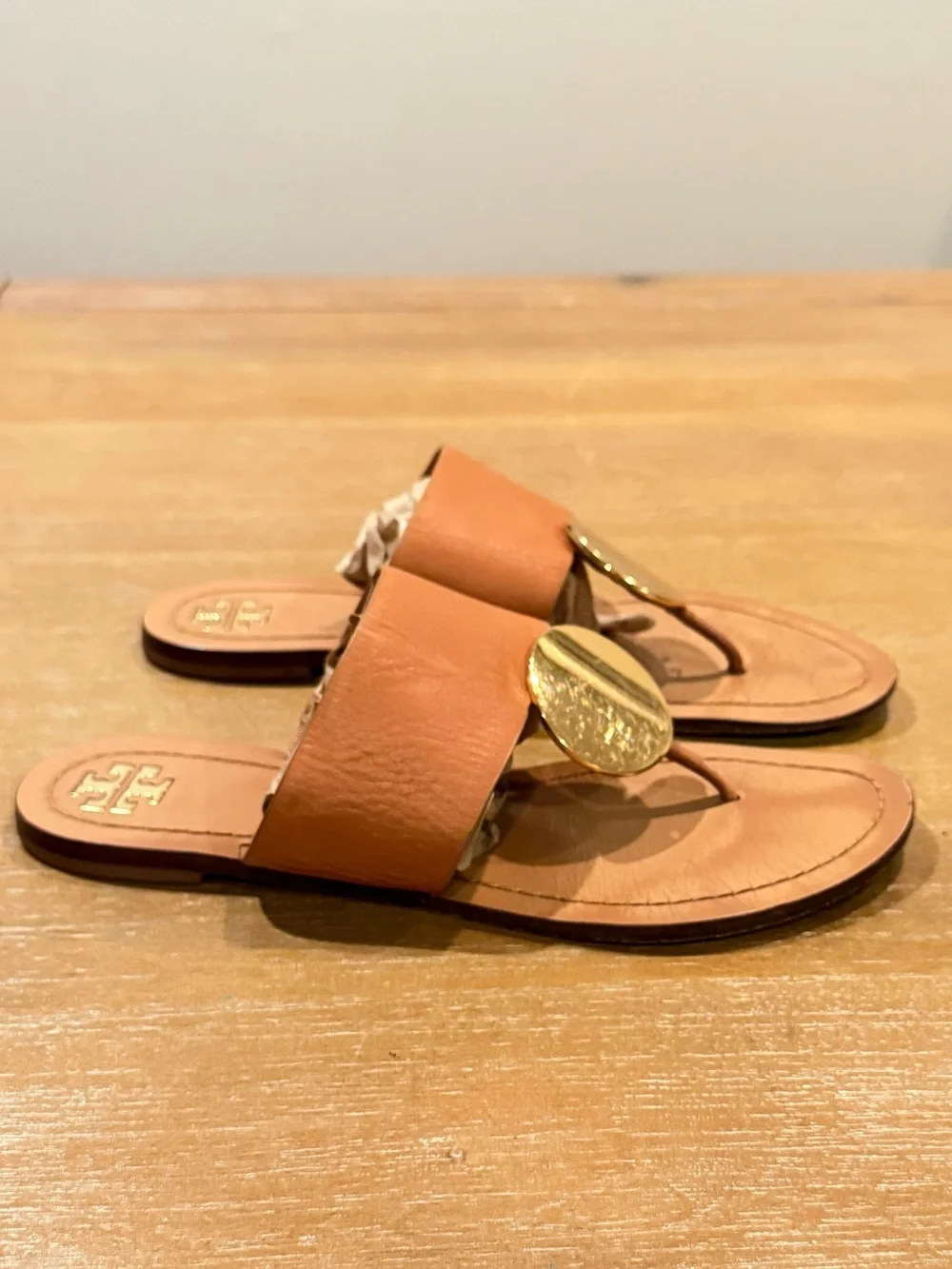 Tory Burch Patos Disc Thong Sandal Milled Calf Leather in MOU Sz 8
